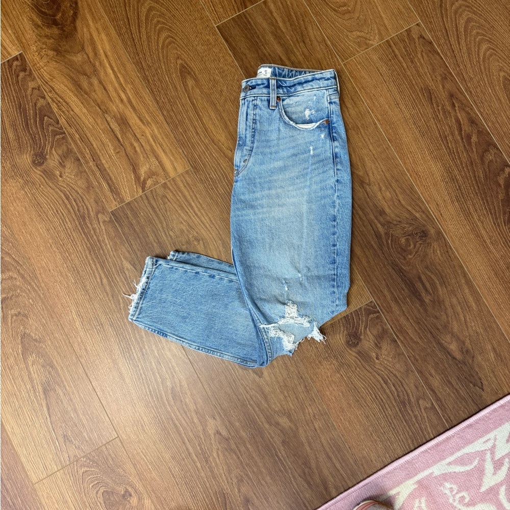 Abercrombie & Fitch Light Blue Distressed Boyfriend Jeans size 27